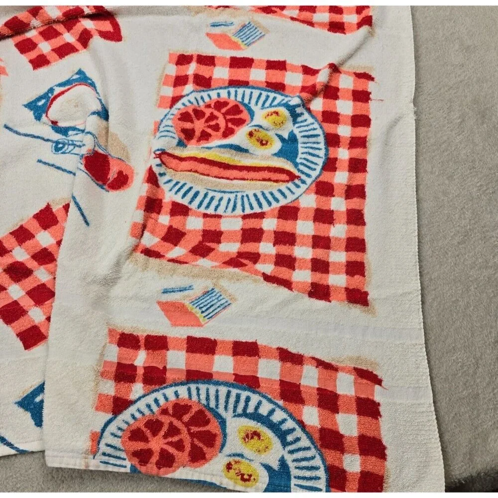 Vintage Beach Towel Terrycloth Whimsical Bold Kitschy Novelty Beach Picnic 50s